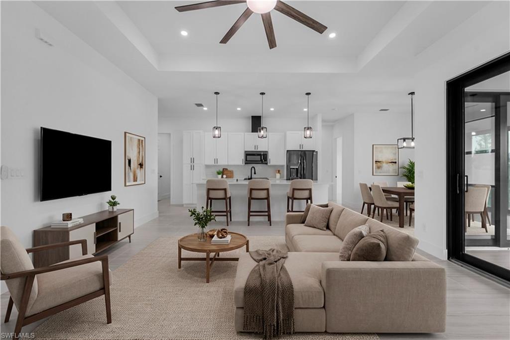 CAPE CORAL - Residential