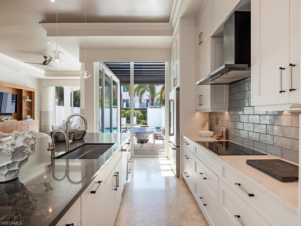 MANORS OF ST. THOMAS - Residential