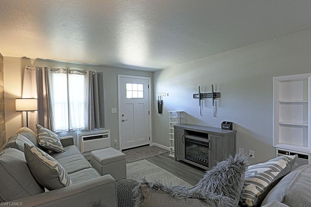 FORT MYERS - Residential Lease