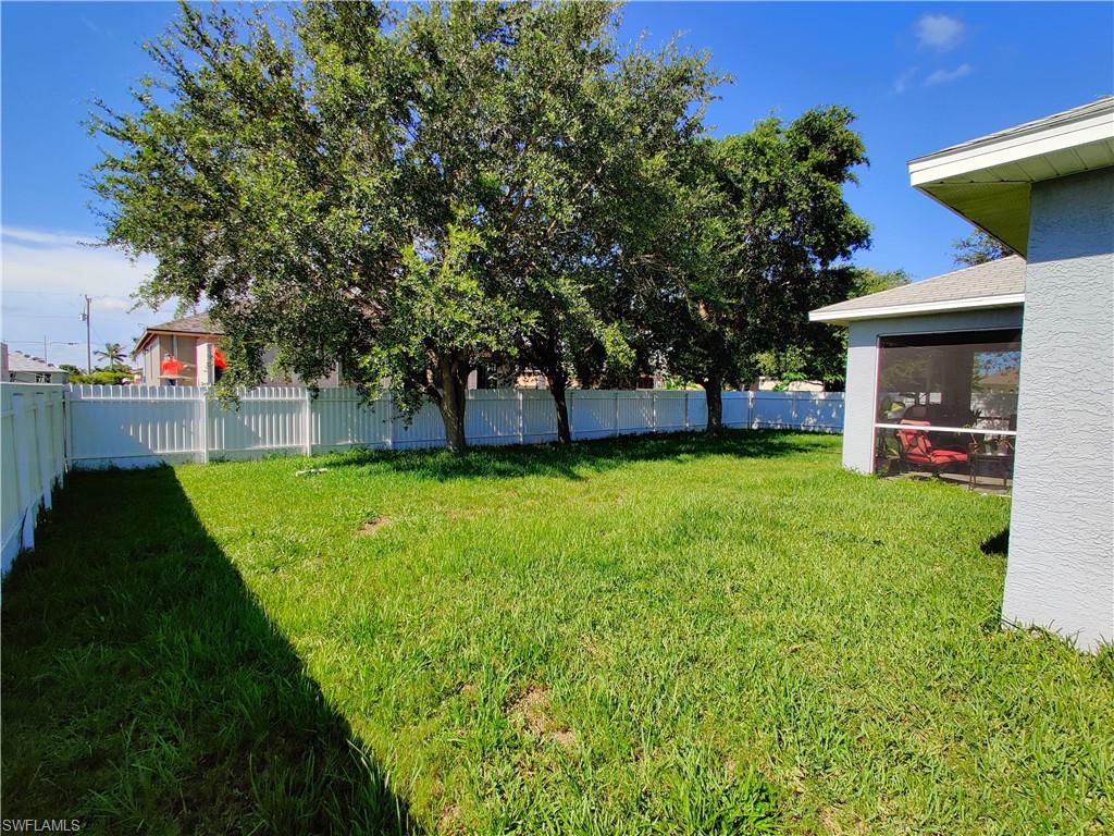 CAPE CORAL - Residential