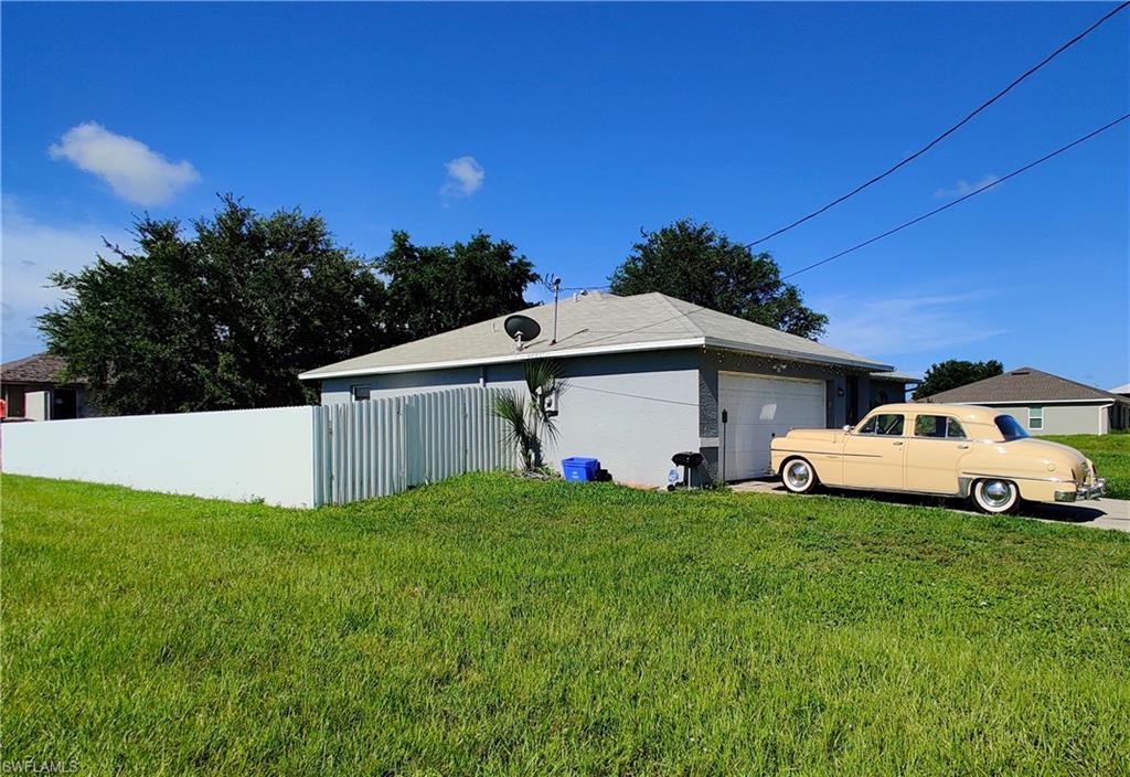 CAPE CORAL - Residential