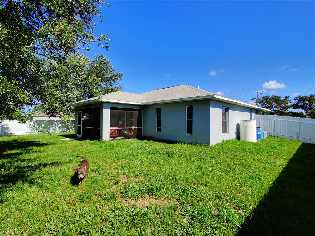 CAPE CORAL - Residential
