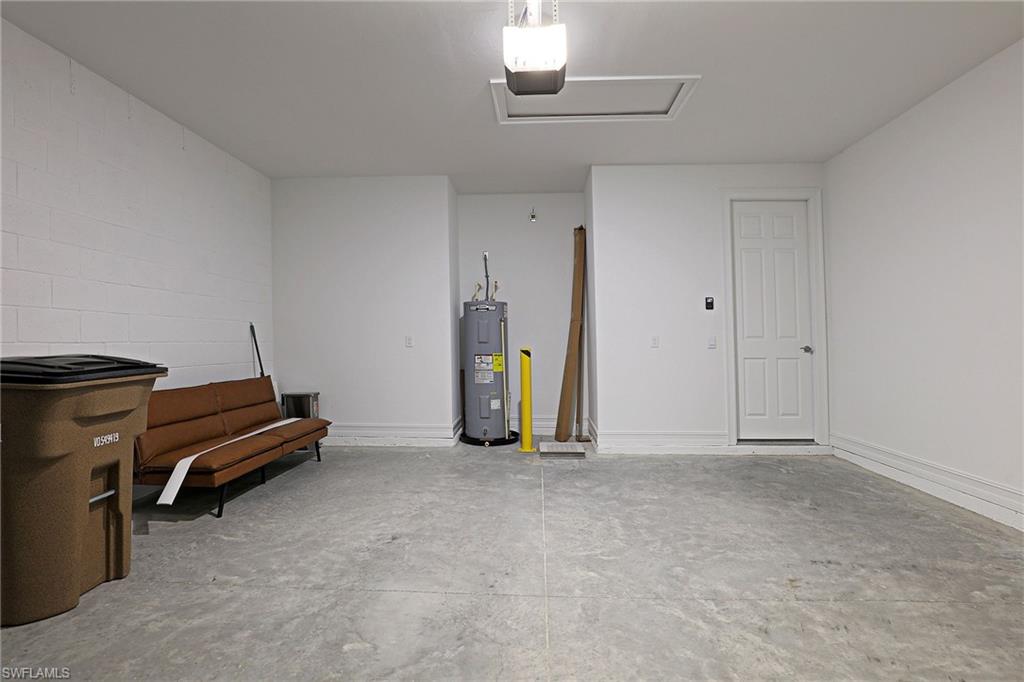 STONEWATER - Residential Lease