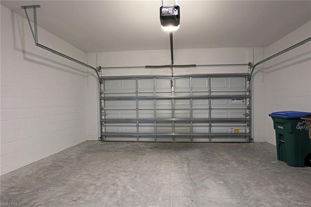 STONEWATER - Residential Lease