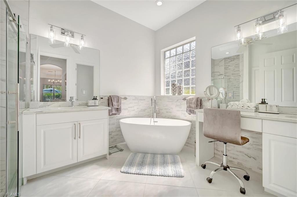 MUSTANG ISLAND - Residential