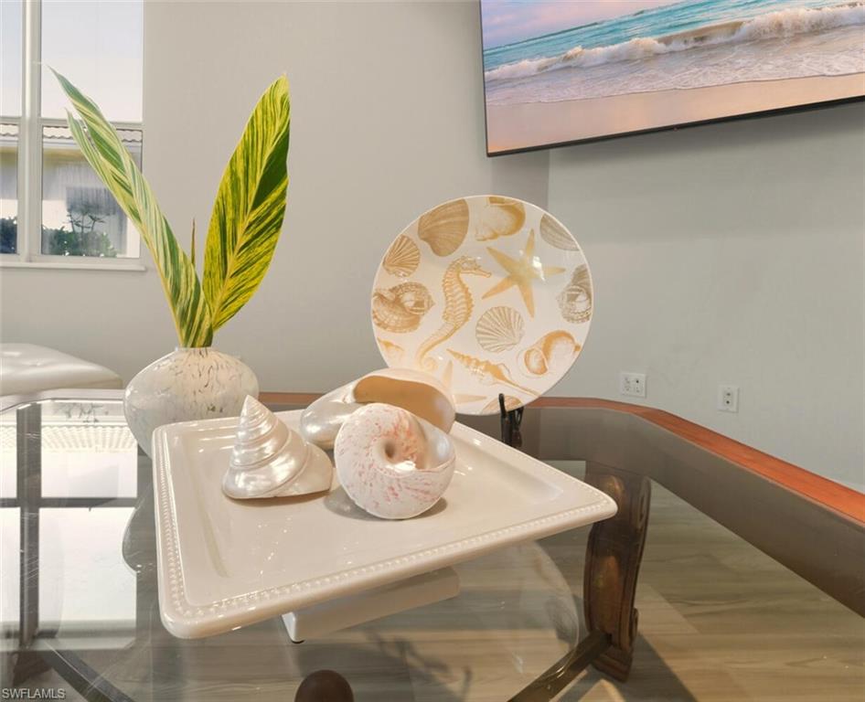 LONGSHORE LAKE - Residential Lease