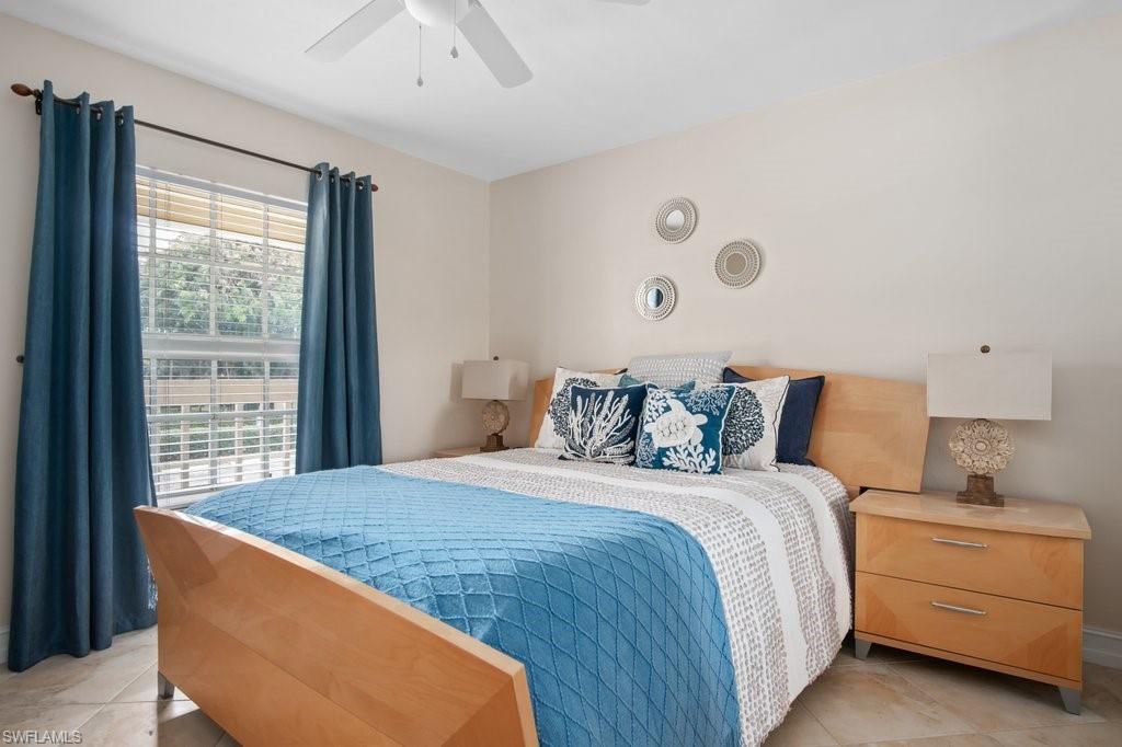 VILLAGE WEST - Residential