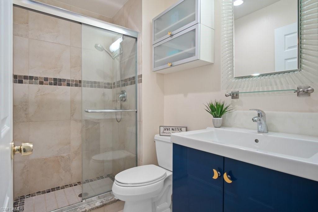 VILLAGE WEST - Residential