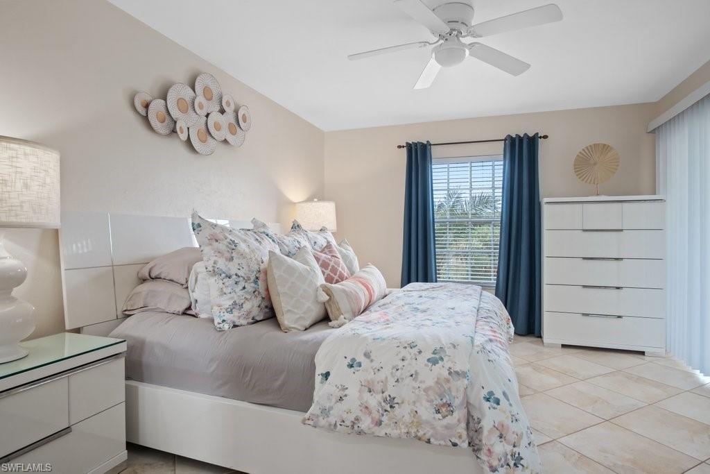 VILLAGE WEST - Residential