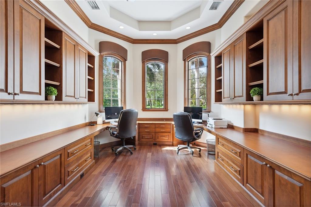 ISLA DEL SOL - Residential