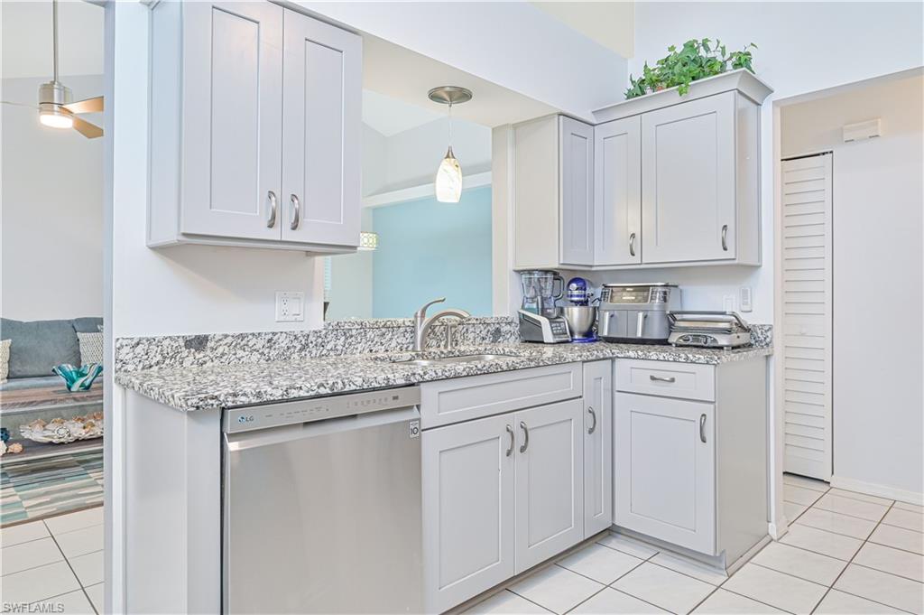 THE MEADOW - Residential Lease