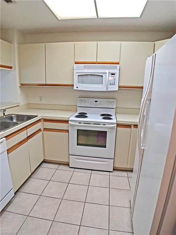 ARBOR TRACE - Residential