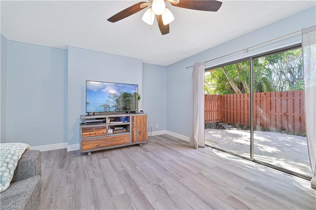 PARKWOODS TOWNHOUSE COMMUNITY - Residential