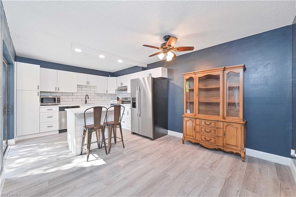 PARKWOODS TOWNHOUSE COMMUNITY - Residential