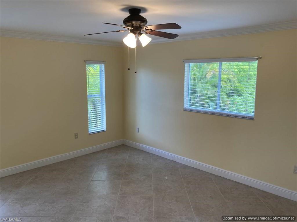 SAN CARLOS PARK - Residential