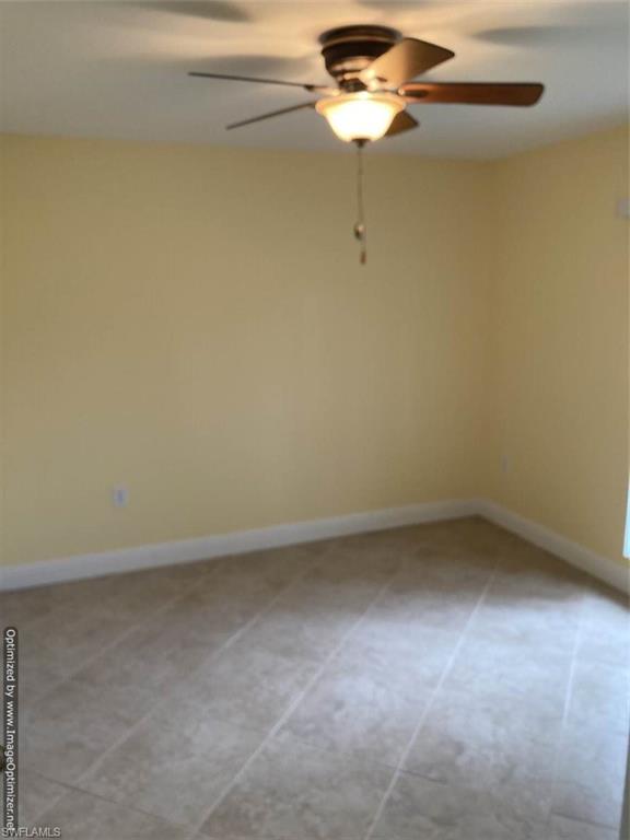 SAN CARLOS PARK - Residential