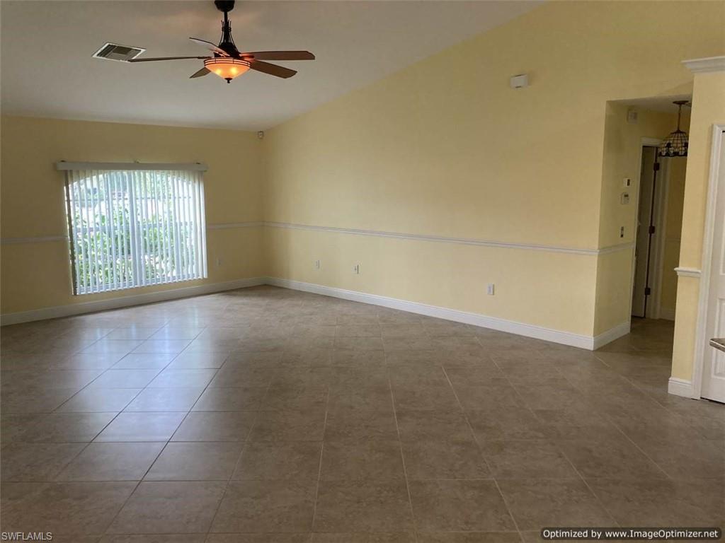 SAN CARLOS PARK - Residential