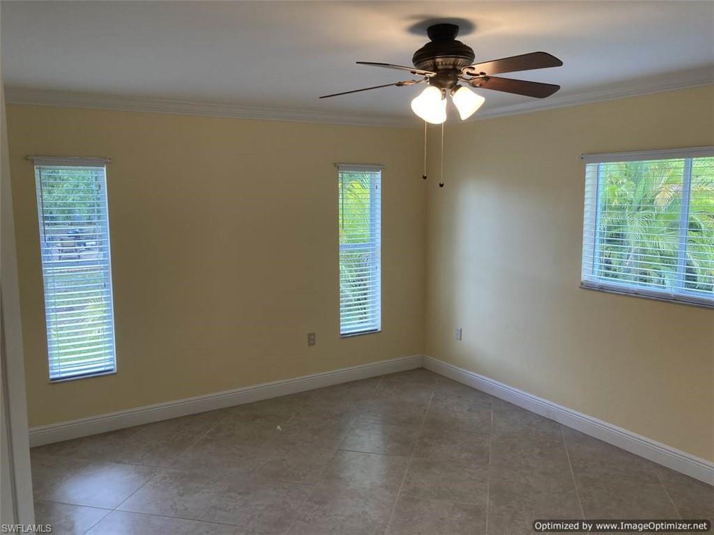 SAN CARLOS PARK - Residential