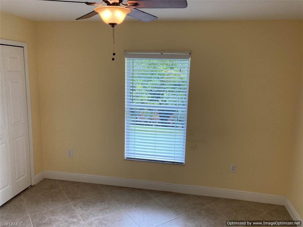 SAN CARLOS PARK - Residential