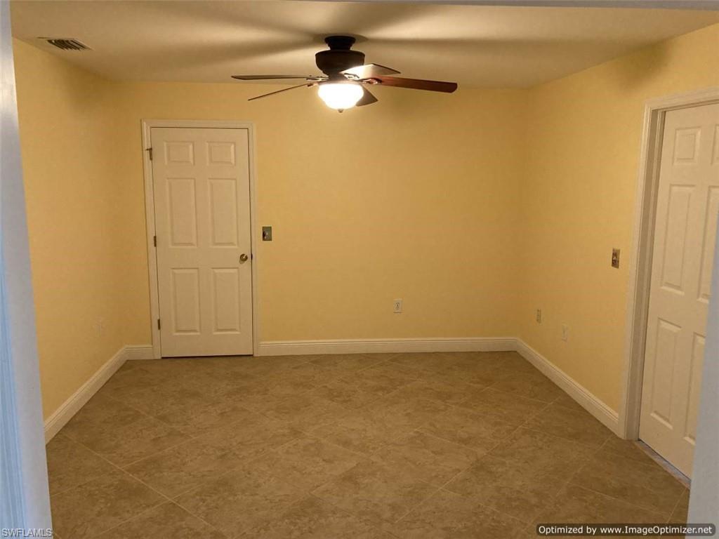 SAN CARLOS PARK - Residential