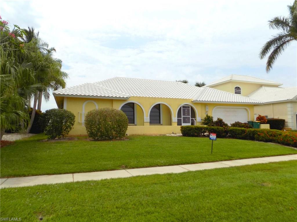 MARCO BEACH - Residential