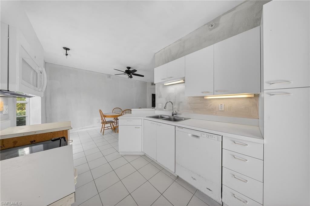 SILVER OAKS - Residential