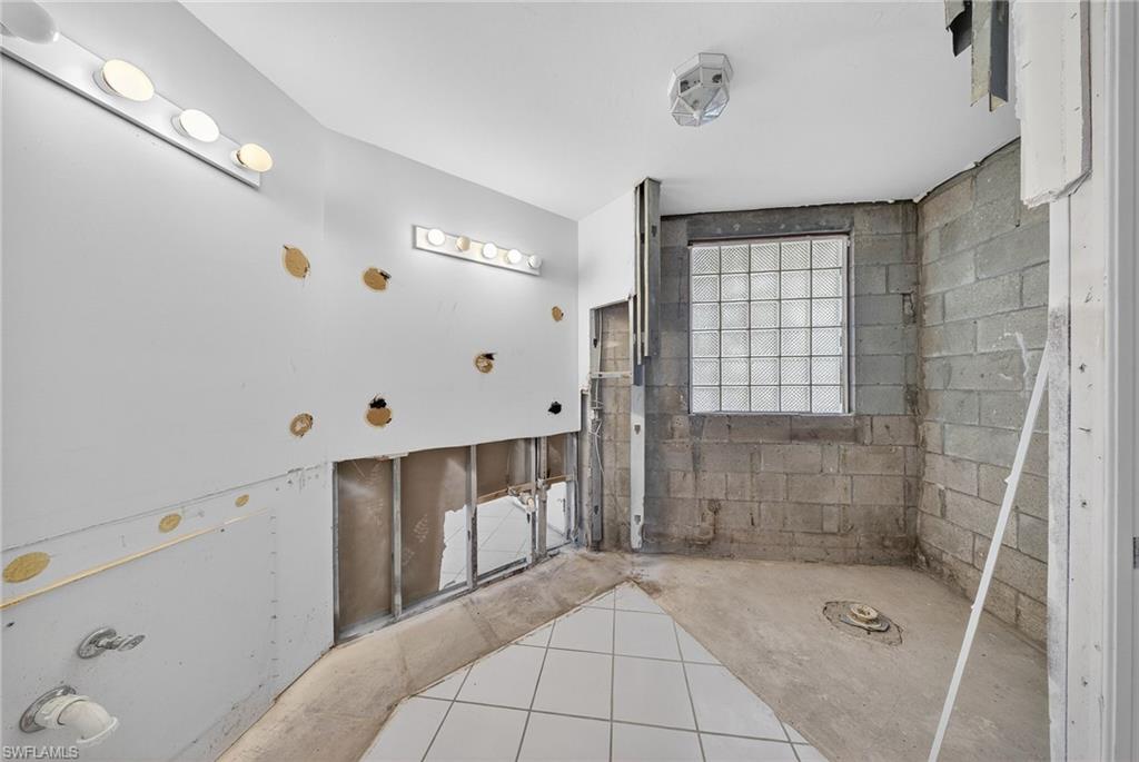 SILVER OAKS - Residential