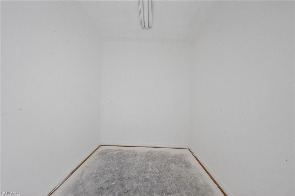 SILVER OAKS - Residential