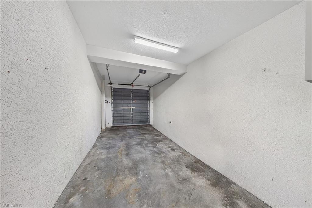 SILVER OAKS - Residential