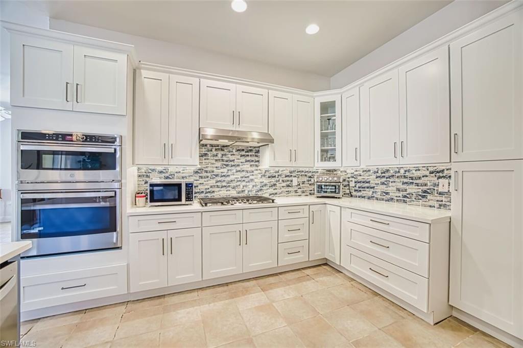 BELLE MEADE - Residential