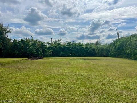 A home in CLEWISTON