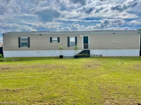 A home in CLEWISTON