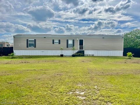 A home in CLEWISTON