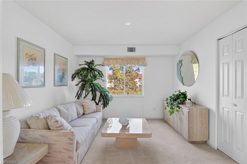 CHATHAM SQUARE - Residential