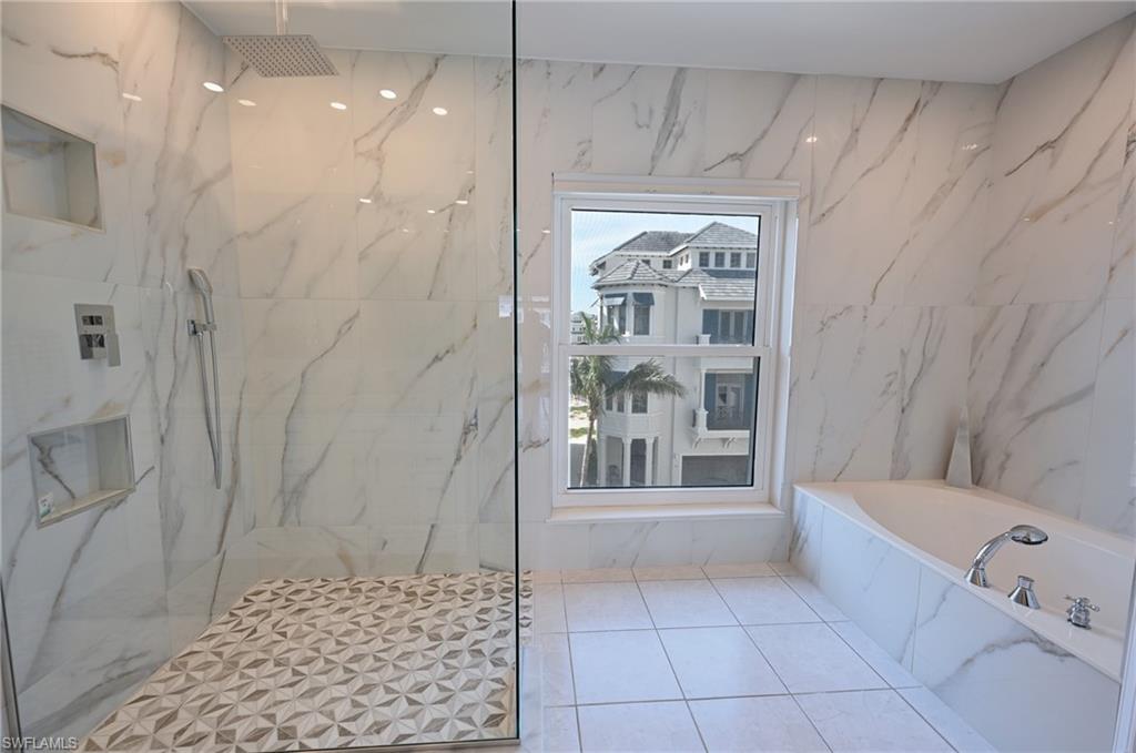 BAREFOOT BEACH - Residential Lease