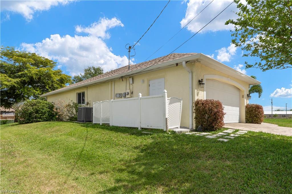 CAPE CORAL - Residential