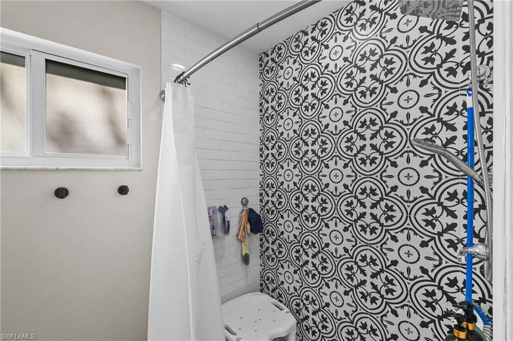 SAN CARLOS PARK - Residential