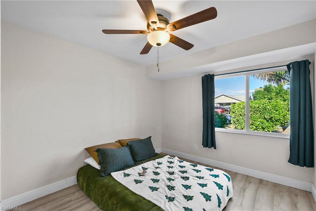 SAN CARLOS PARK - Residential