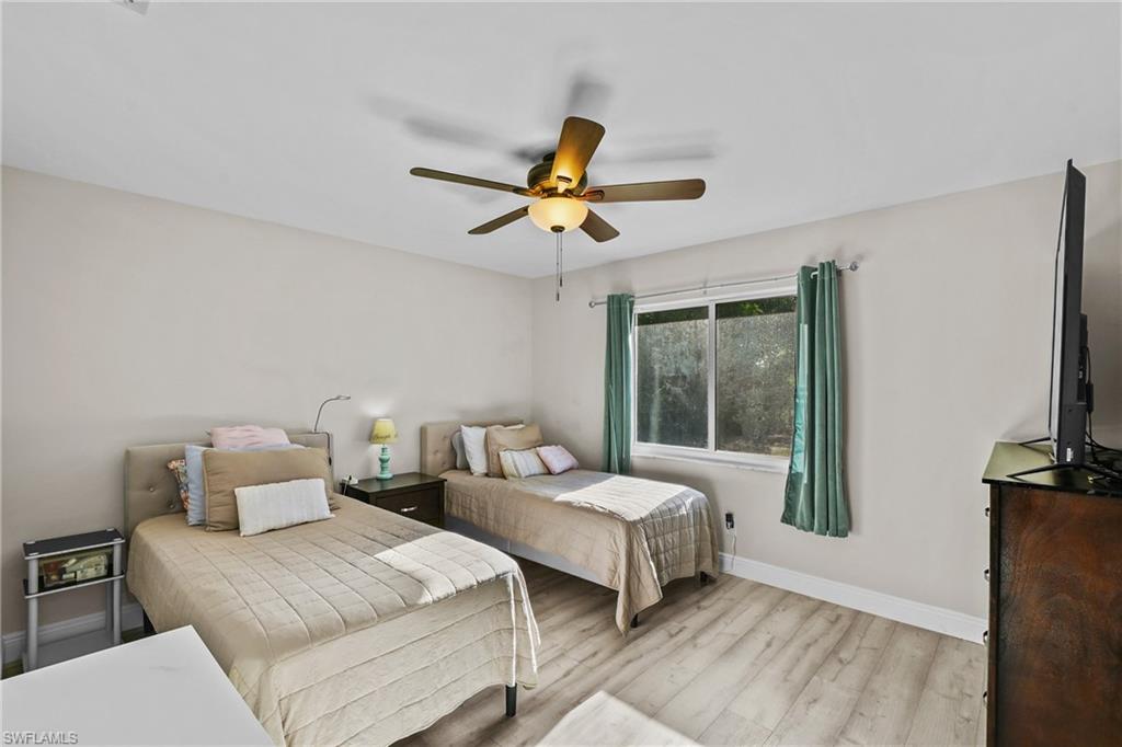 SAN CARLOS PARK - Residential