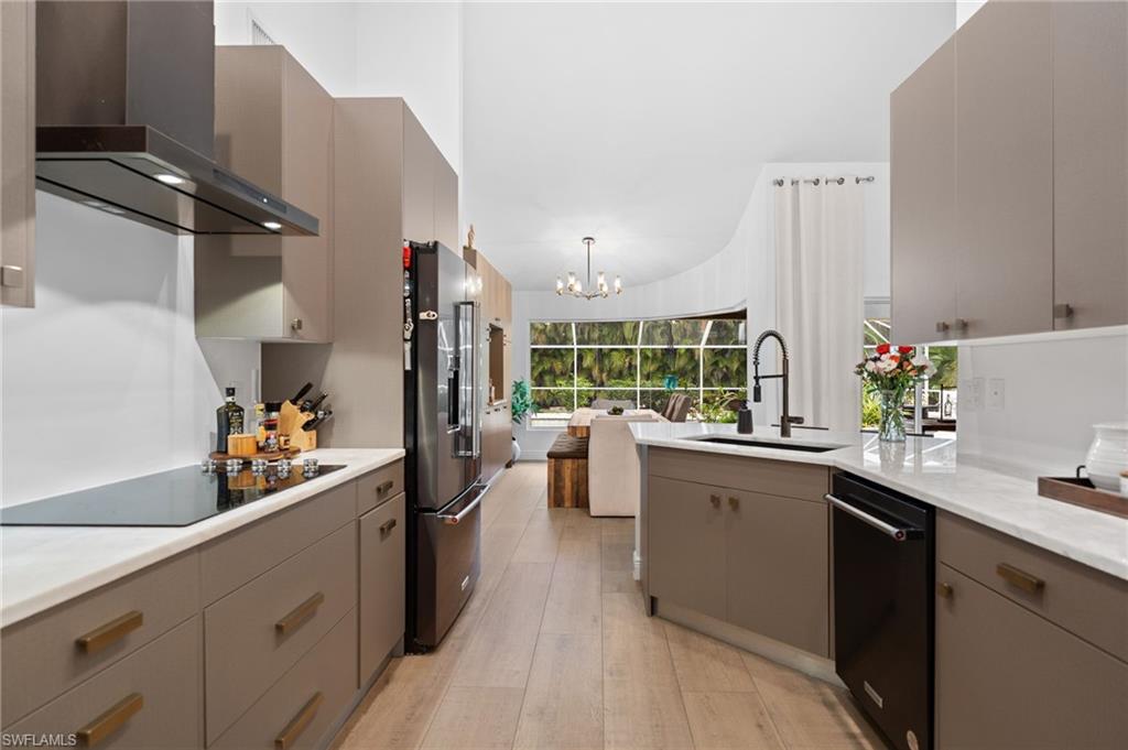 BERKSHIRE LAKES - Residential