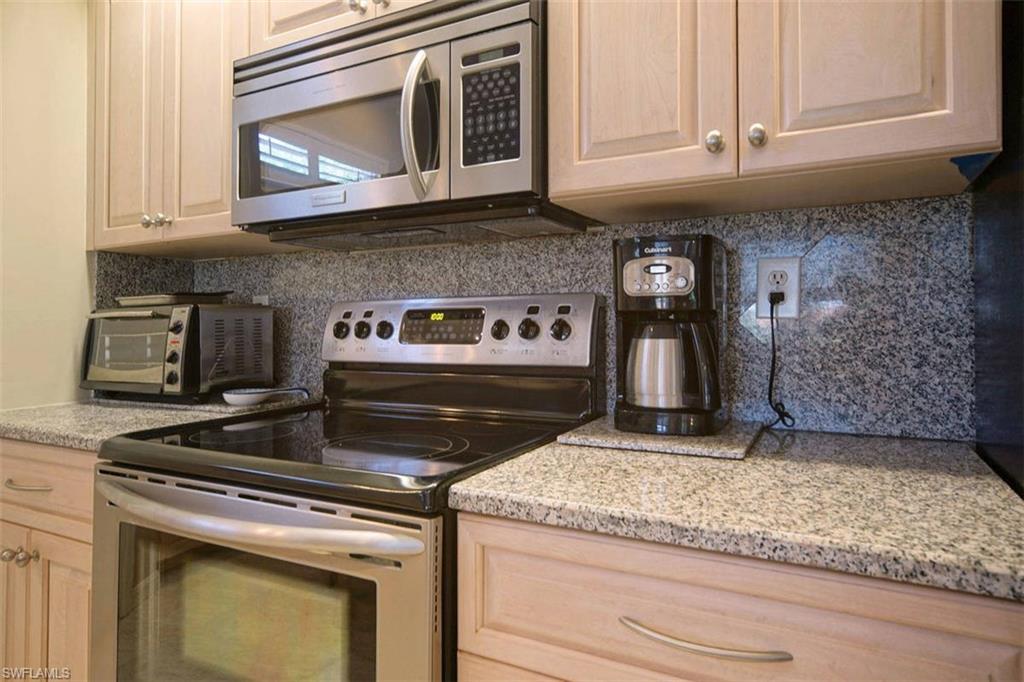 OLDE HICKORY GOLF & COUNTRY CLUB - Residential