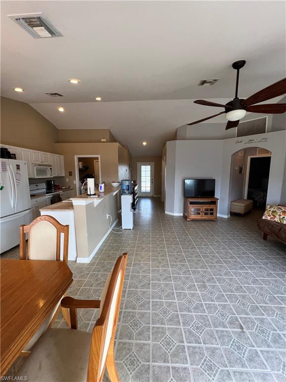 GATOR CIRCLE - Residential