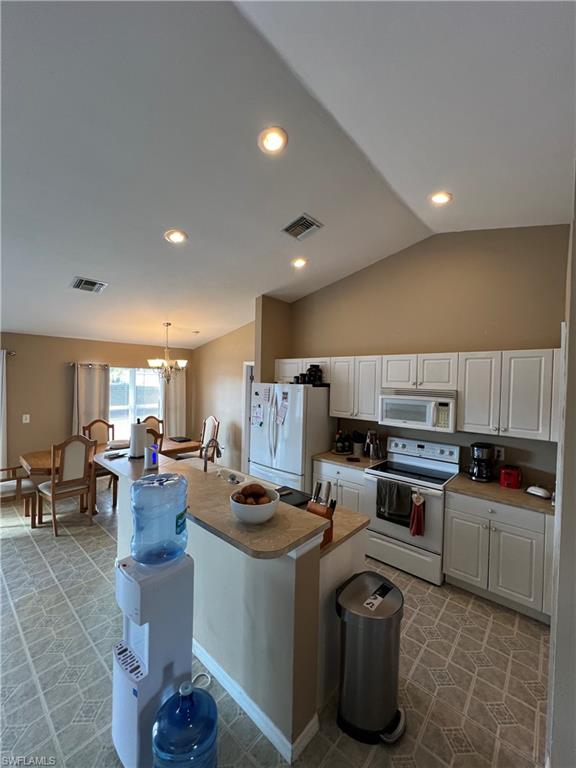 GATOR CIRCLE - Residential