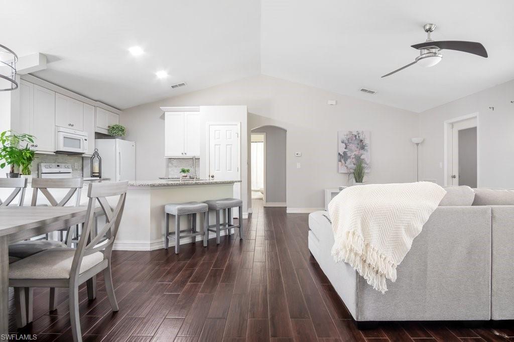 GOLDEN GATE ESTATES - Residential