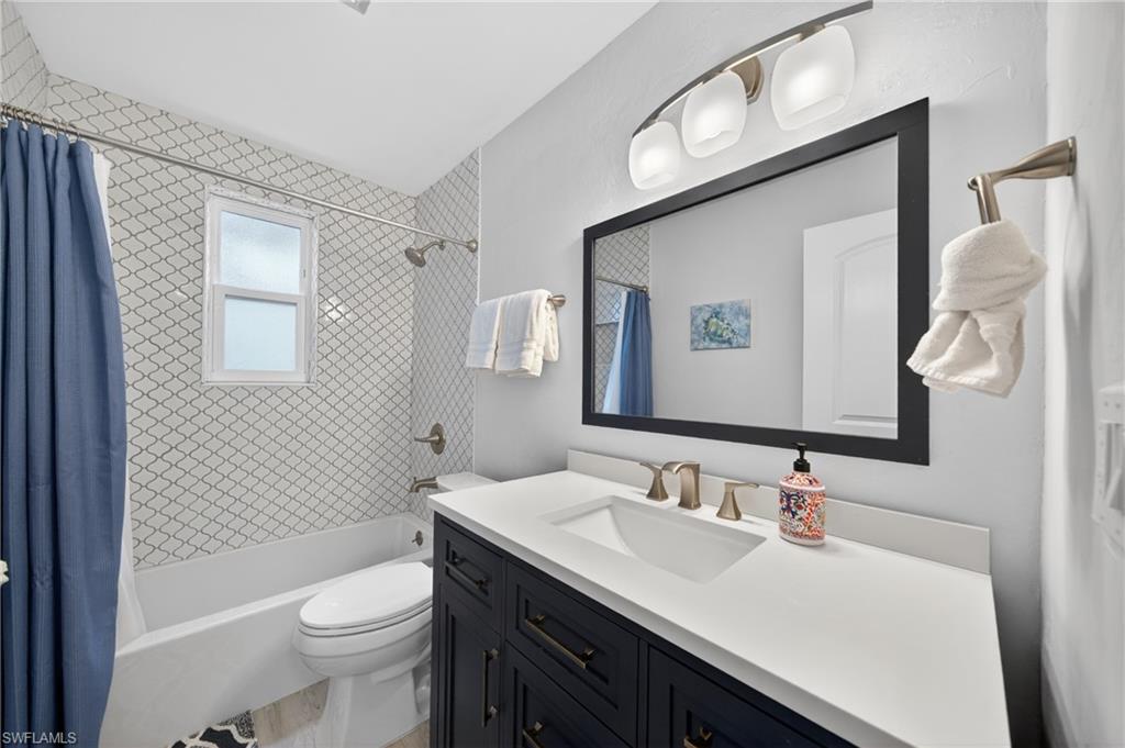 CORAL CAY CONDO - Residential