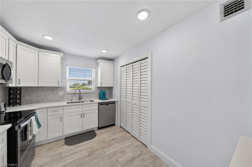 CORAL CAY CONDO - Residential