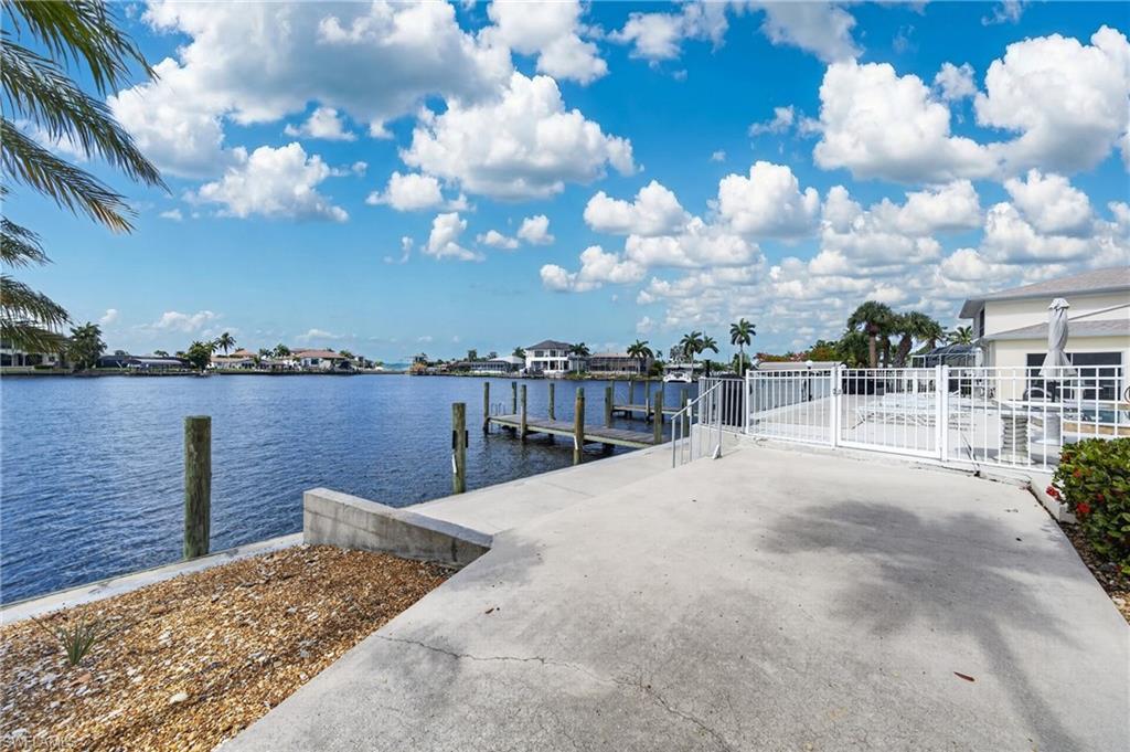 CORAL CAY CONDO - Residential