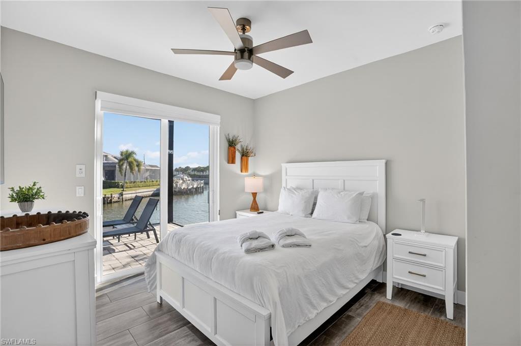 MARCO BEACH - Residential