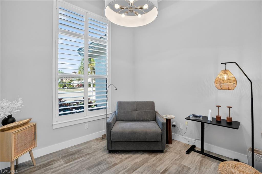 MARCO BEACH - Residential