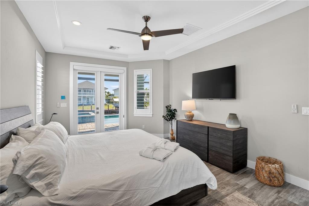 MARCO BEACH - Residential